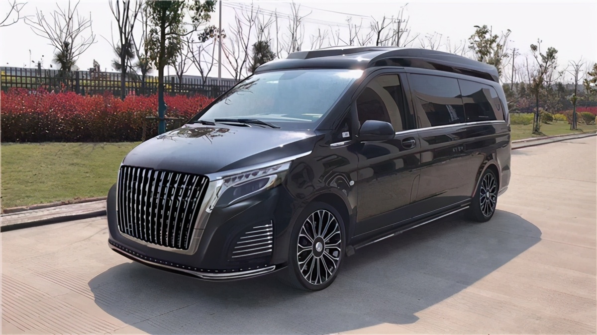 最新款奔驰v260l银河系列 福建奔驰七座商务车改装