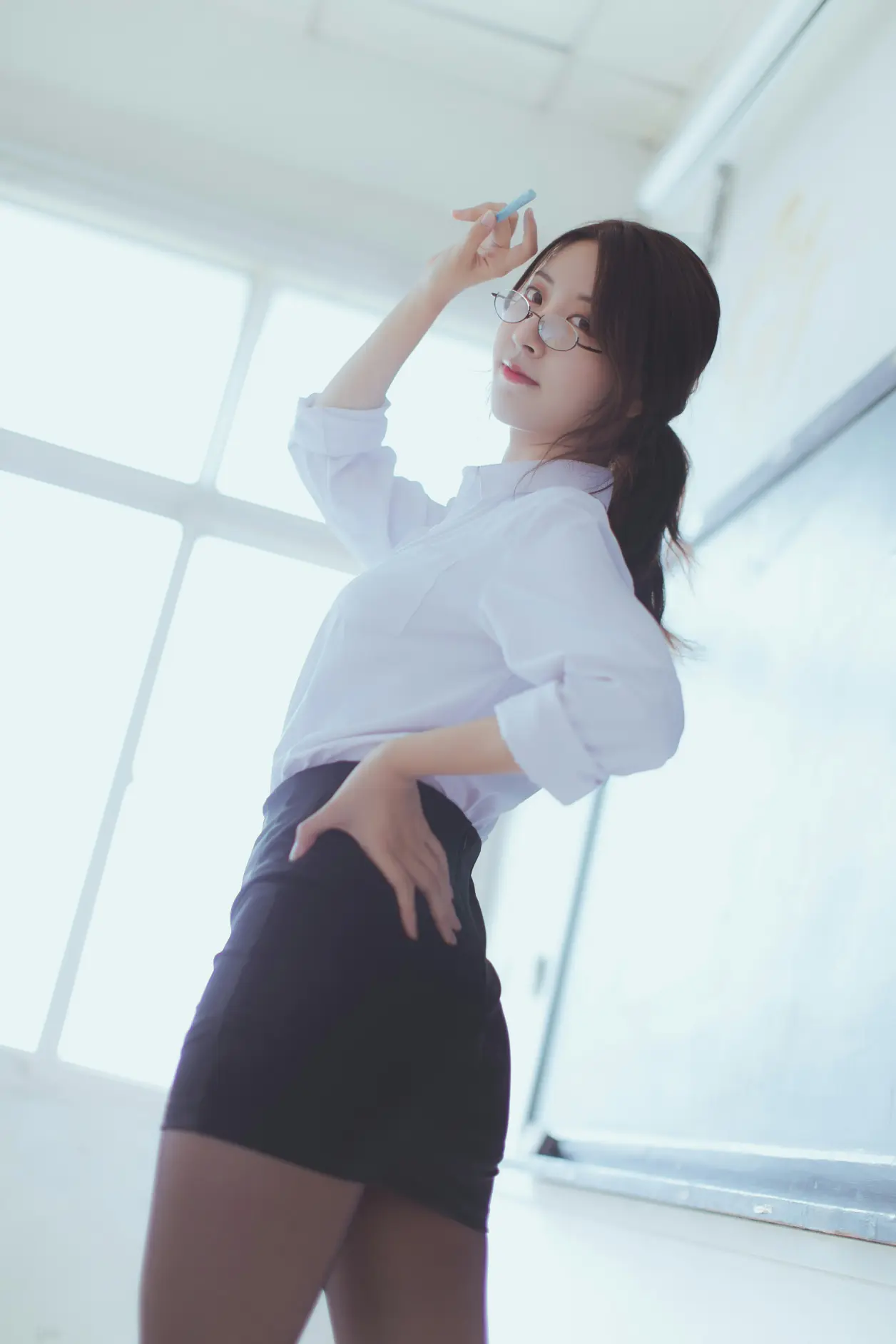 震惊，如此知性的老师，又是这身装扮，值得收藏