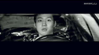 一个……新鲜的……表情包!