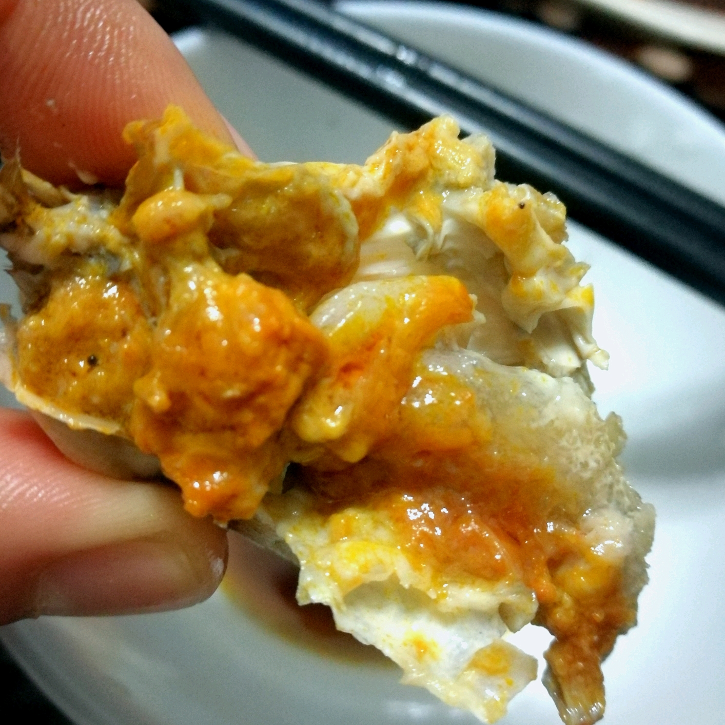 如何在家制作蟹黄小笼包～金黄诱人软糯鲜美