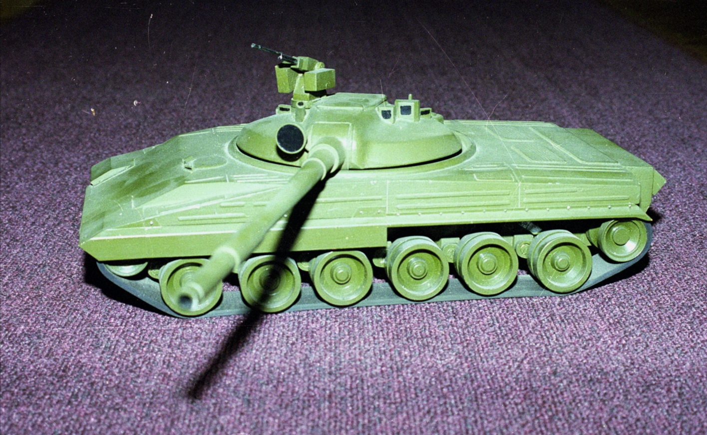 "夭折的矮脚虎" ---苏联225/226坦克工程