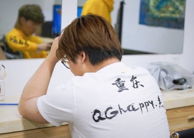 qg节奏直接起飞运营赛后迷惑发言被疯狂嘲讽木木登大号说话