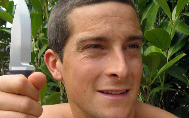 发怒的螃蟹站在路上猜一成语_螃蟹卡通图片(2)