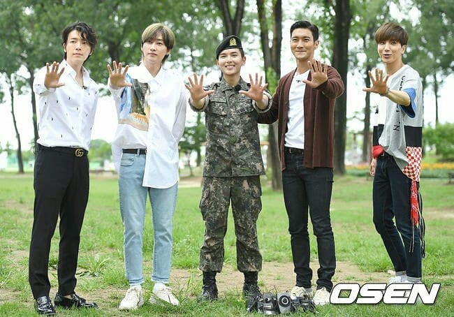 superjunior成员金厉旭今日结束兵役任务,正式退伍并接受媒体采访!