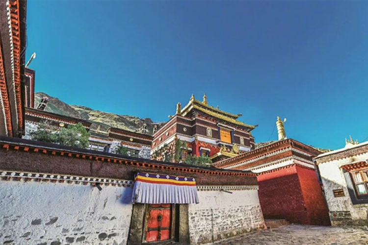 牙克石保安寺游玩攻略,牙克石保安寺的简介