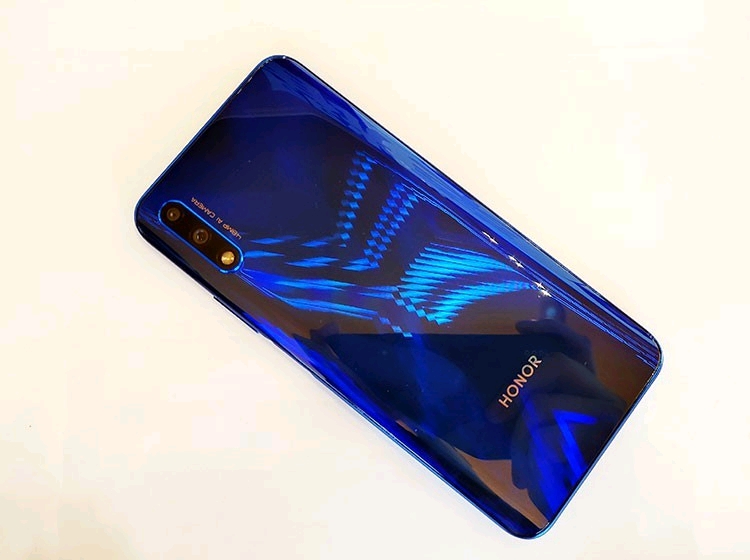 我目前使用的就是荣耀9x现在是emui10过段时间可能更新emui11接下来就