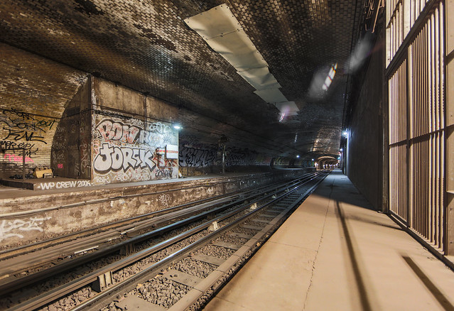 第一个被二战搞死的废弃地铁车站19巴黎篇8号线战神广场站