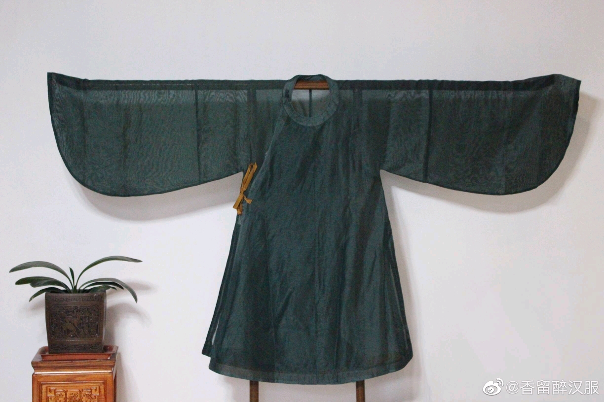 【香留醉 仿孔府配色 素面绿纱袍 三百出头分码 上架时间未知,不过