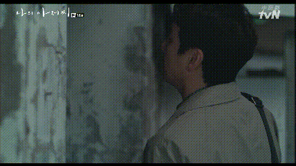 不过是敲敲门,却把门直接给敲开了……大叔直接进屋.