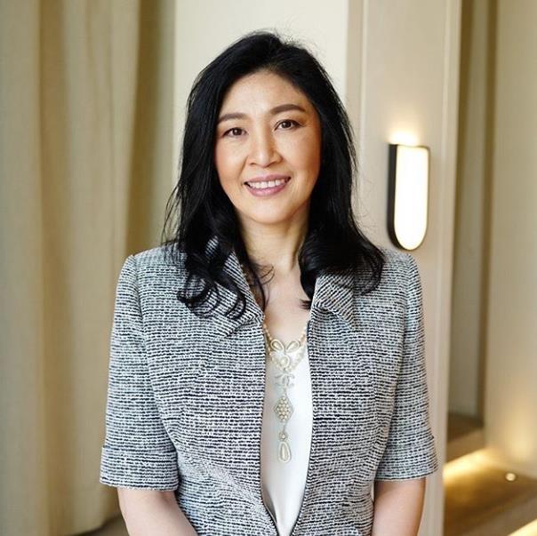 泰国前美女总理英拉:感谢医护人员抗击病毒,待家里一起度过灾难