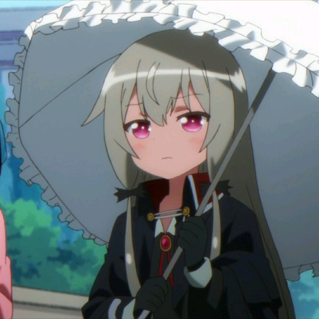 再来一波邻家索菲的头像，可可爱爱的不好嘛？