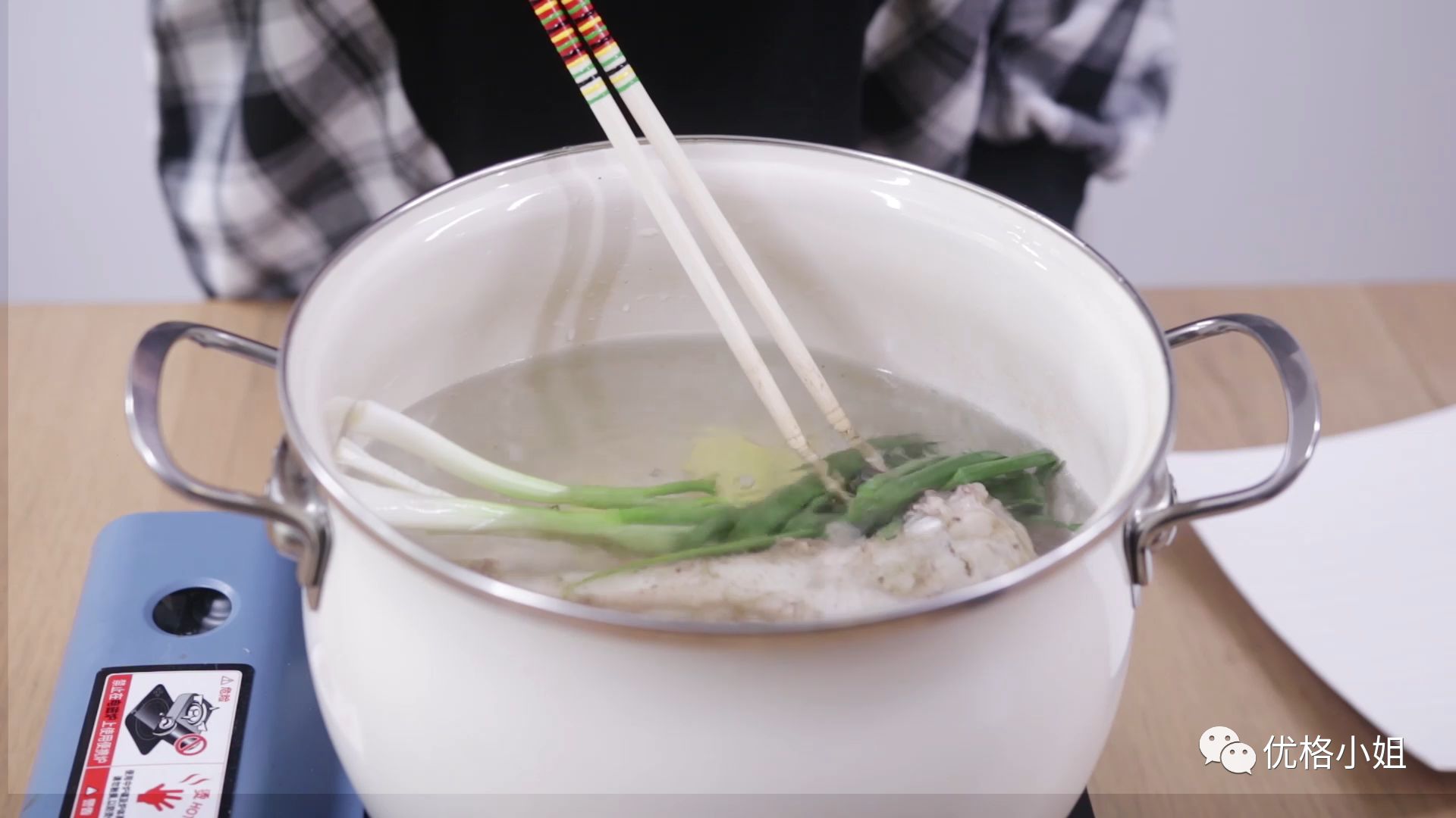 在家做川味火锅,冬日的一大锅满足瘦脸保托士针图片