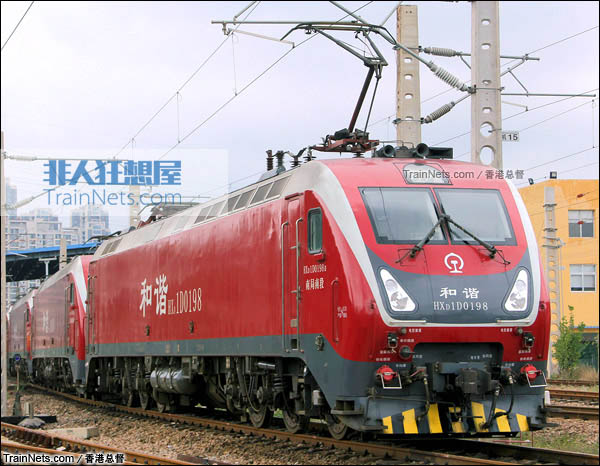 配属广州机务段的hxd1d型机车.(图/范国平)