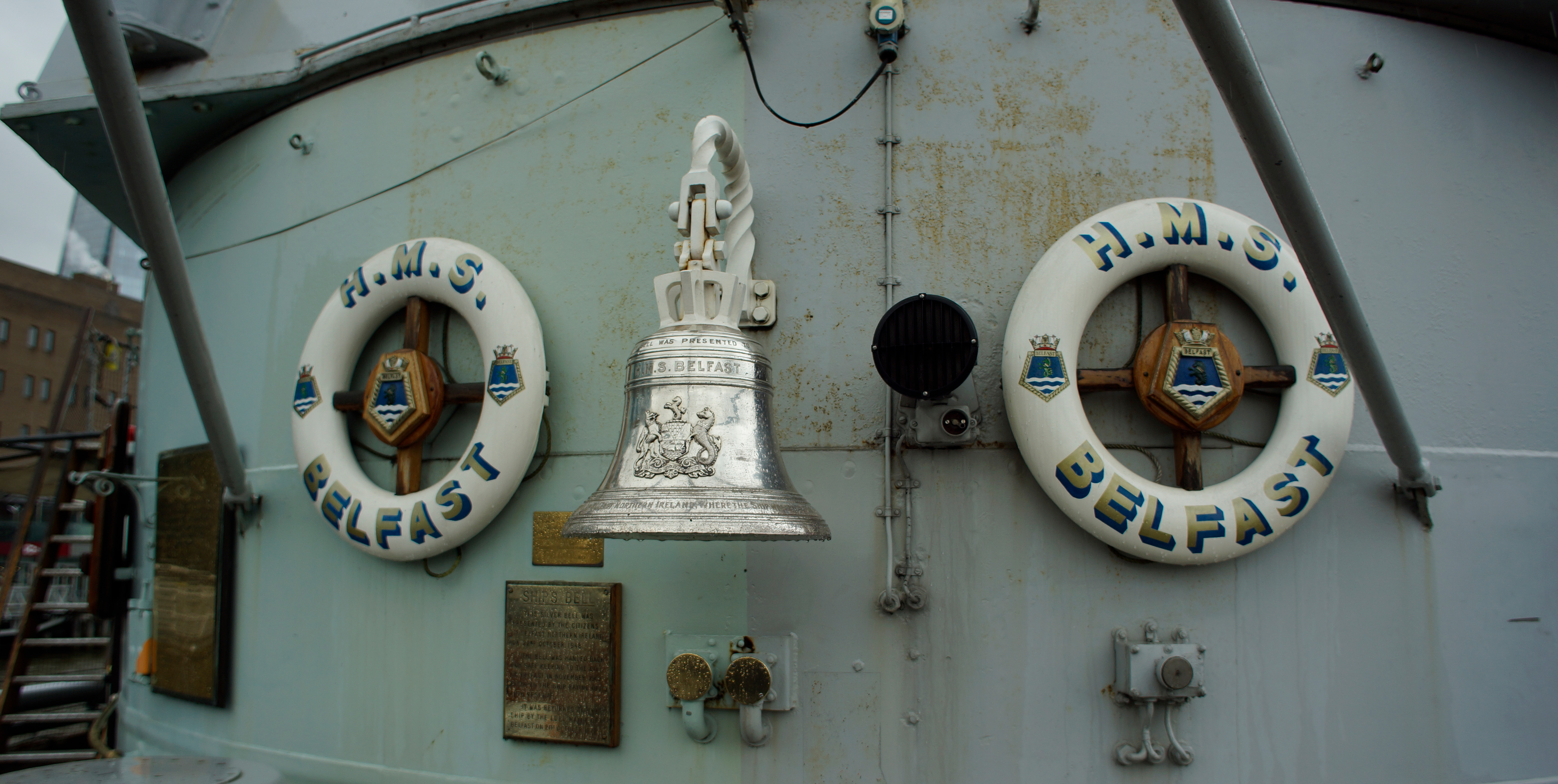 hms-belfast —— 舰钟下的名字