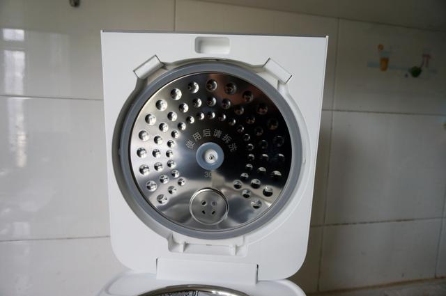 最好的电饭锅内胆材质 4b29a143cb8b40fa98ba2d5a9089caf86aa66b82.jpg