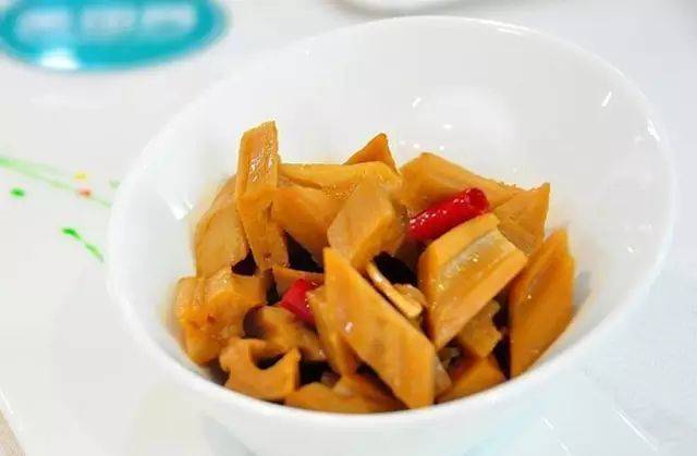 怎样腌萝卜咸菜不坏还好吃 4c064c6470d99d0fbb21ae4f21c4d10dee16a955.jpg