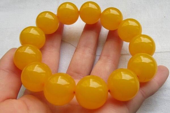 七类适合男人送女人的手串,排名第一的可能你