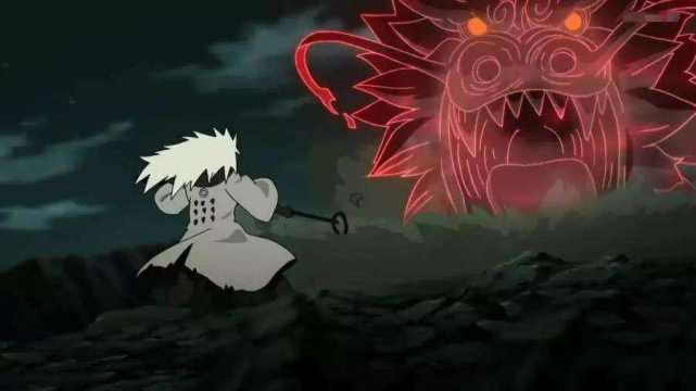 《火影忍者》中,宇智波斑为什么正面接下"夜凯"而不躲开呢?