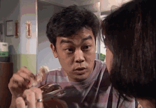 捏制的充满新疆特色栩栩如生的黏土小人儿 还是泥巴烧制的高台民居