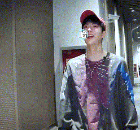 欢乐的时候,崽崽是那种骨子里都透着放荡肆意的~~猪猪咆哮