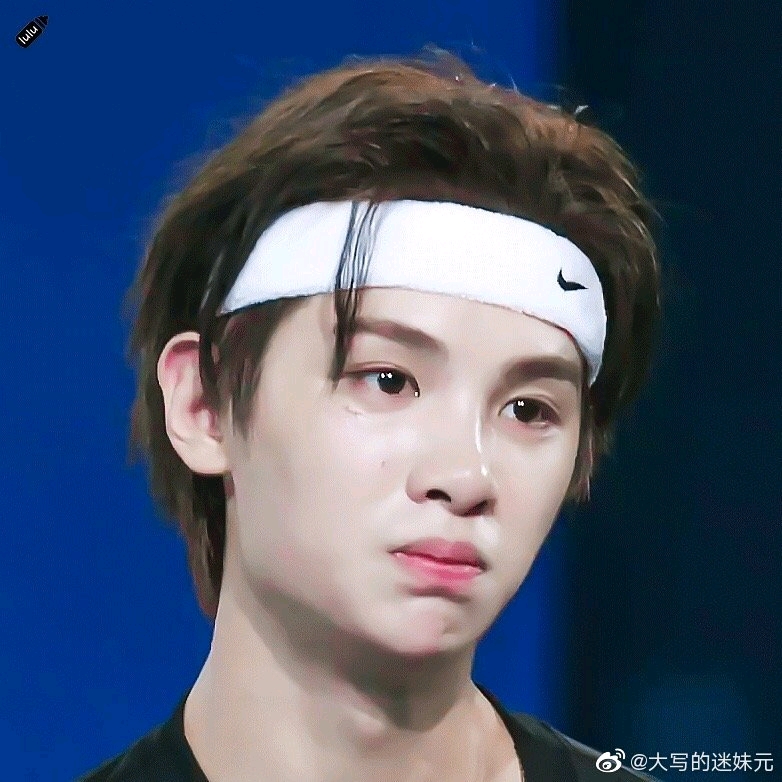 黄明昊x你x朱正廷我的人就由我来守护吧
