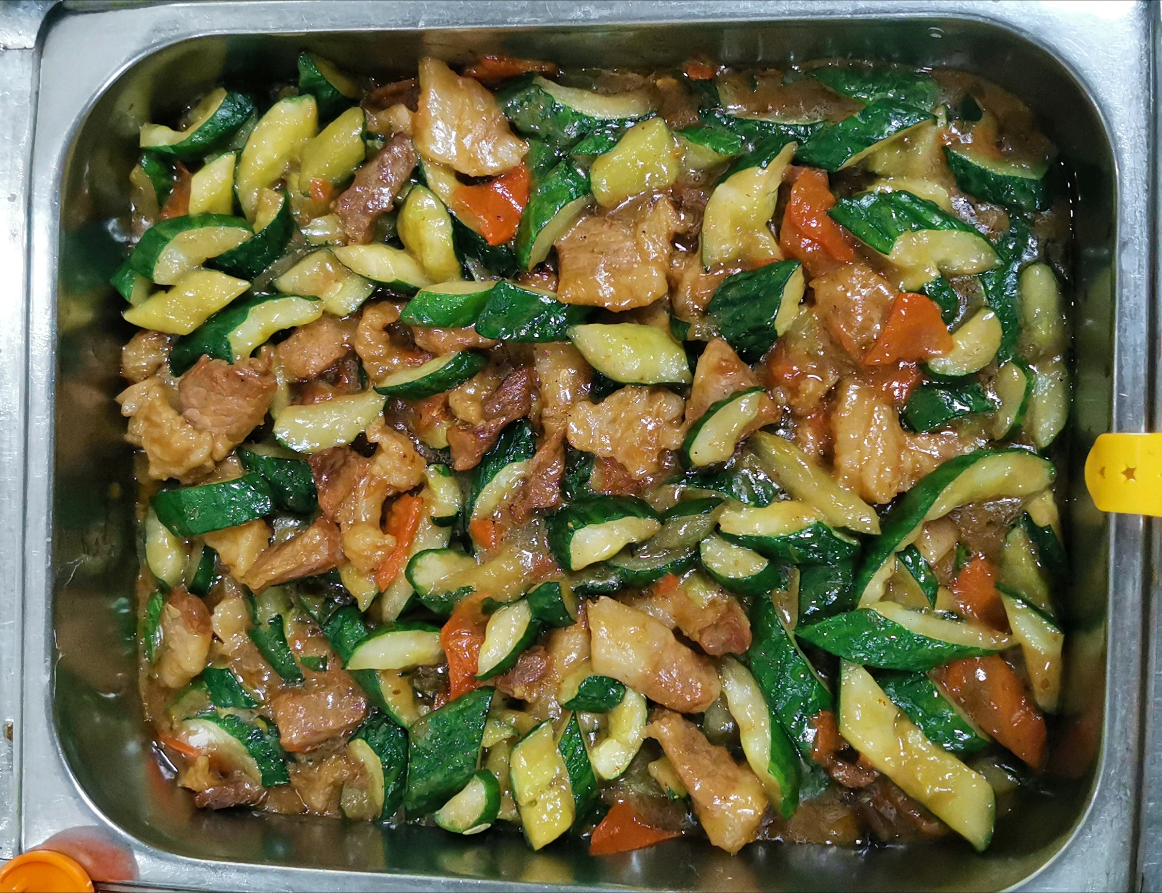 黄瓜炒肉