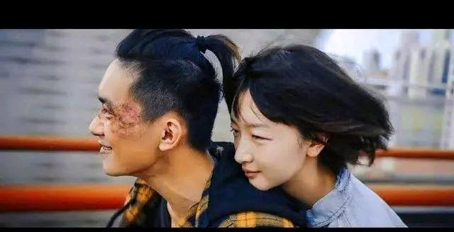 周冬雨和易烊千玺的演技很棒,很真实.