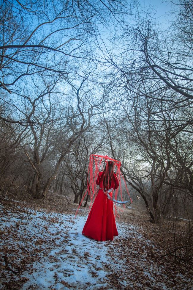 天官赐福cos:这个花城婚服绝了!网友:是羡慕不来的身高和颜值