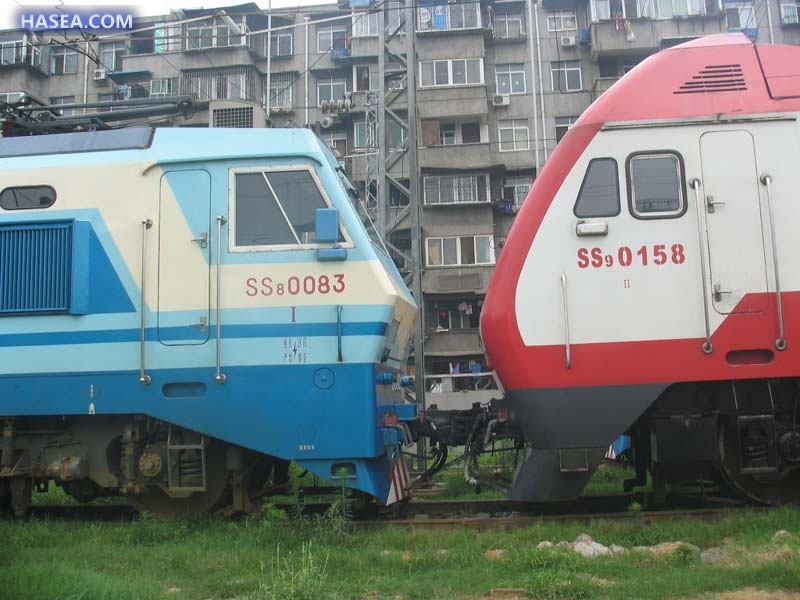 【韶山9准高速客运电力机车】