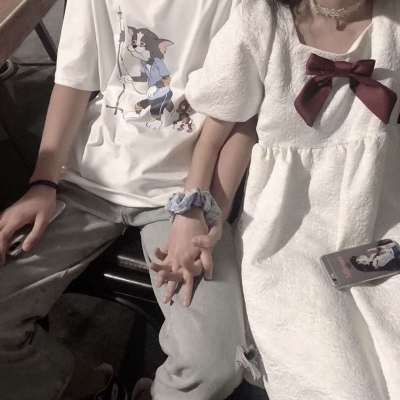 ins风一对两张真人恩爱情侣头像 赏图愉快.