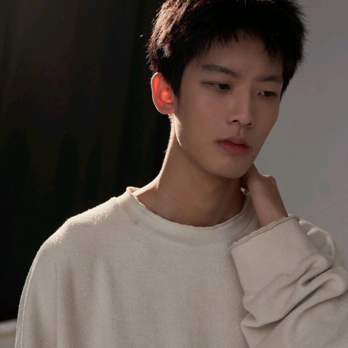 男生的真人头像