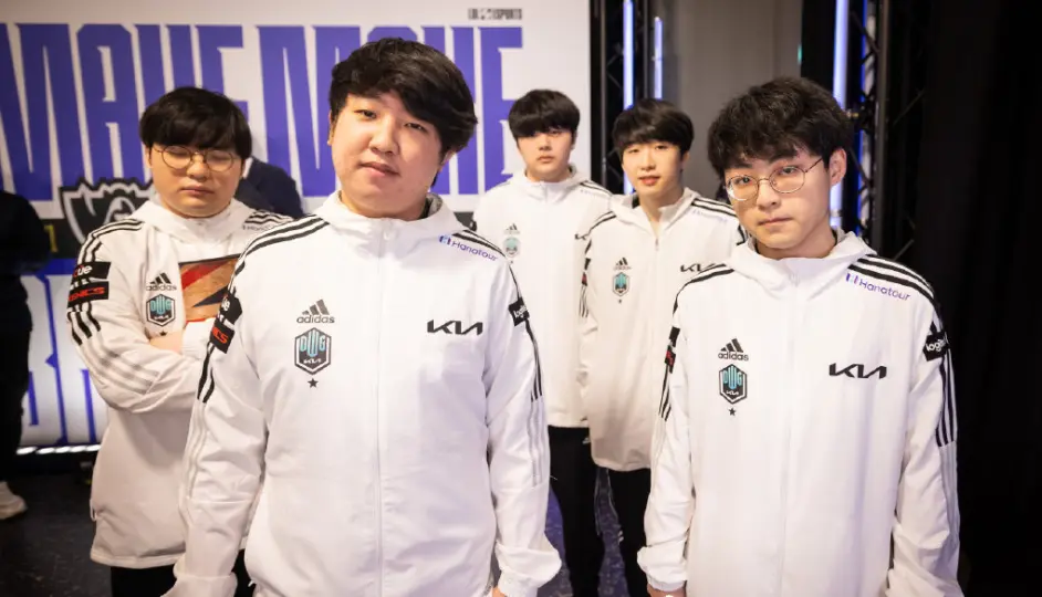 《英雄联盟》s11EDG、DK决赛海报公布！Meiko放烟雾弹，BeryL欧服数据有猫腻