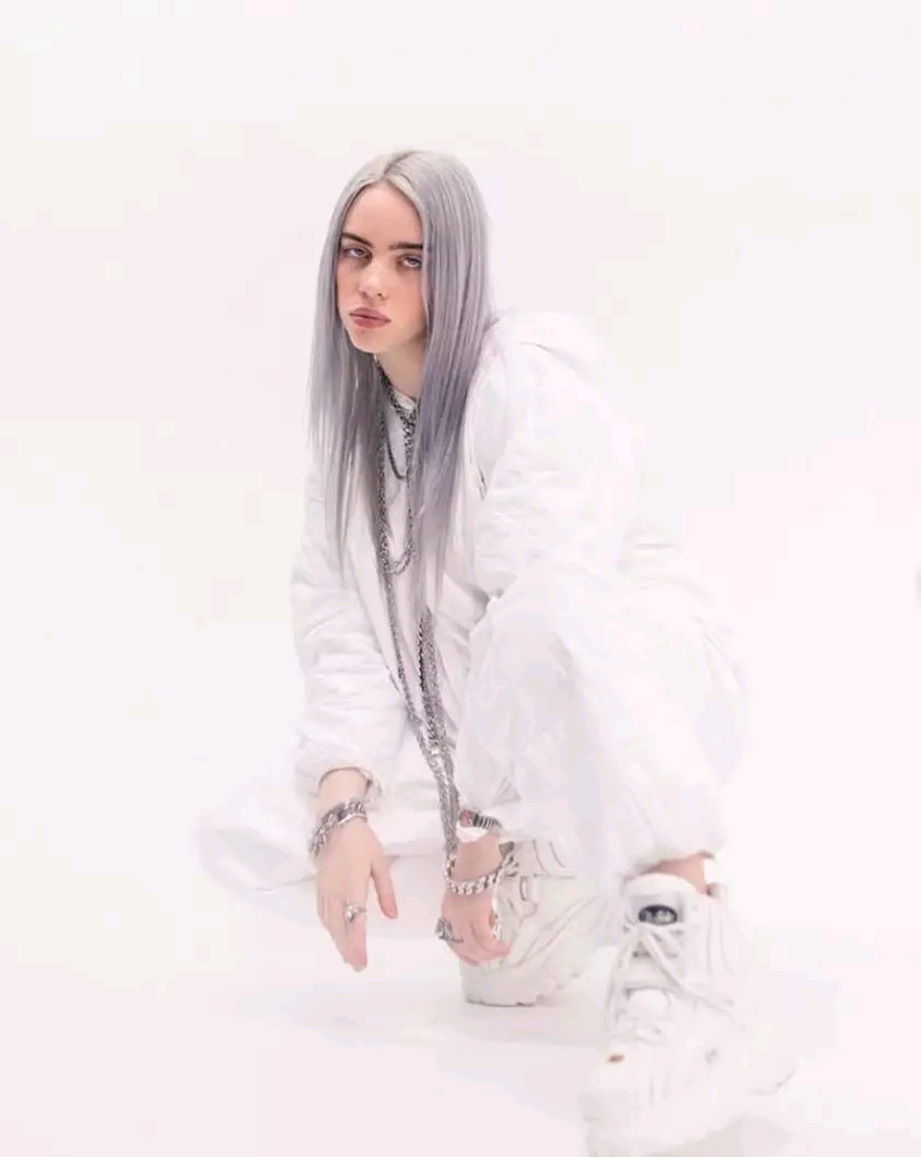 【billie eilish】碧梨的大片级头像&壁纸