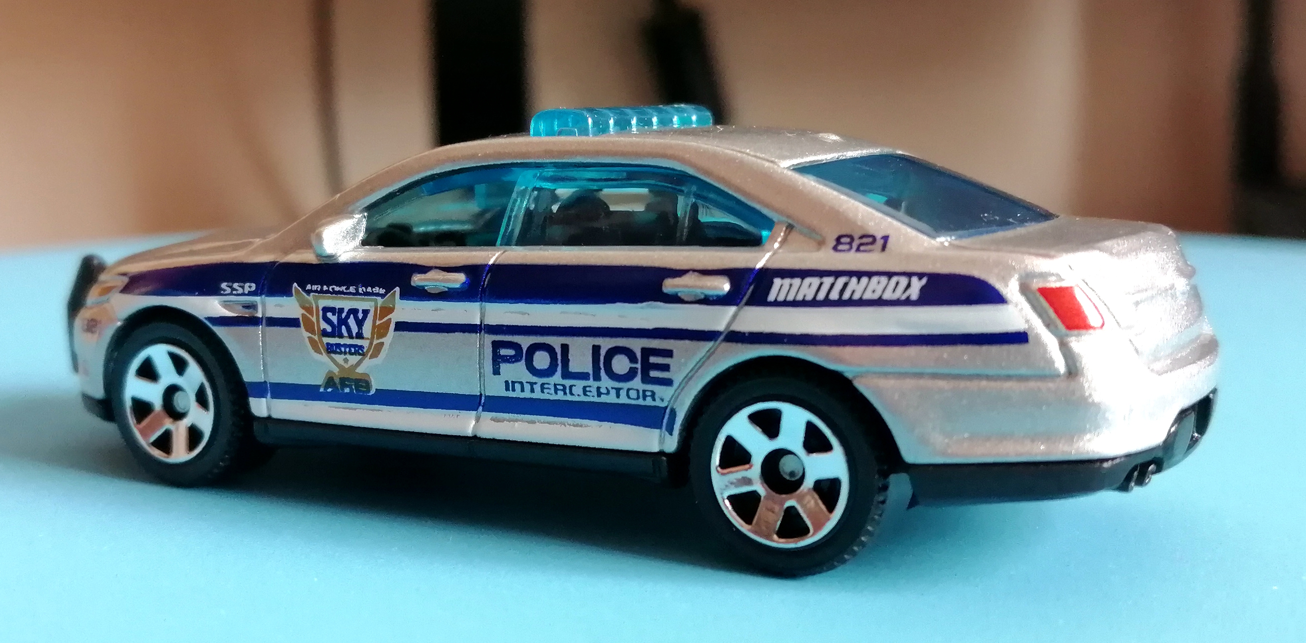 我的2020-matchbox:ford police interceptor(福特拦截者金牛座警车)