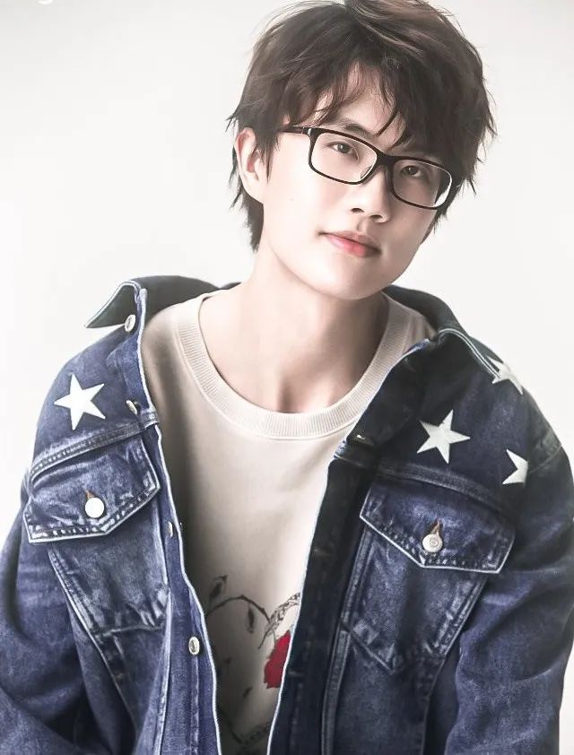 过气10年却依旧抢不到票?许嵩在音乐圈是个特殊的存在