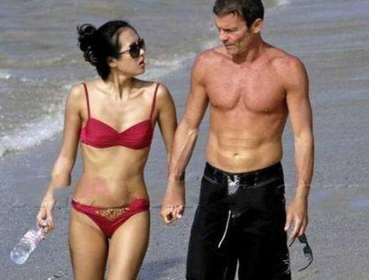 章子怡初恋男友帅气有才却英年早逝,曾上春晚为刘德华