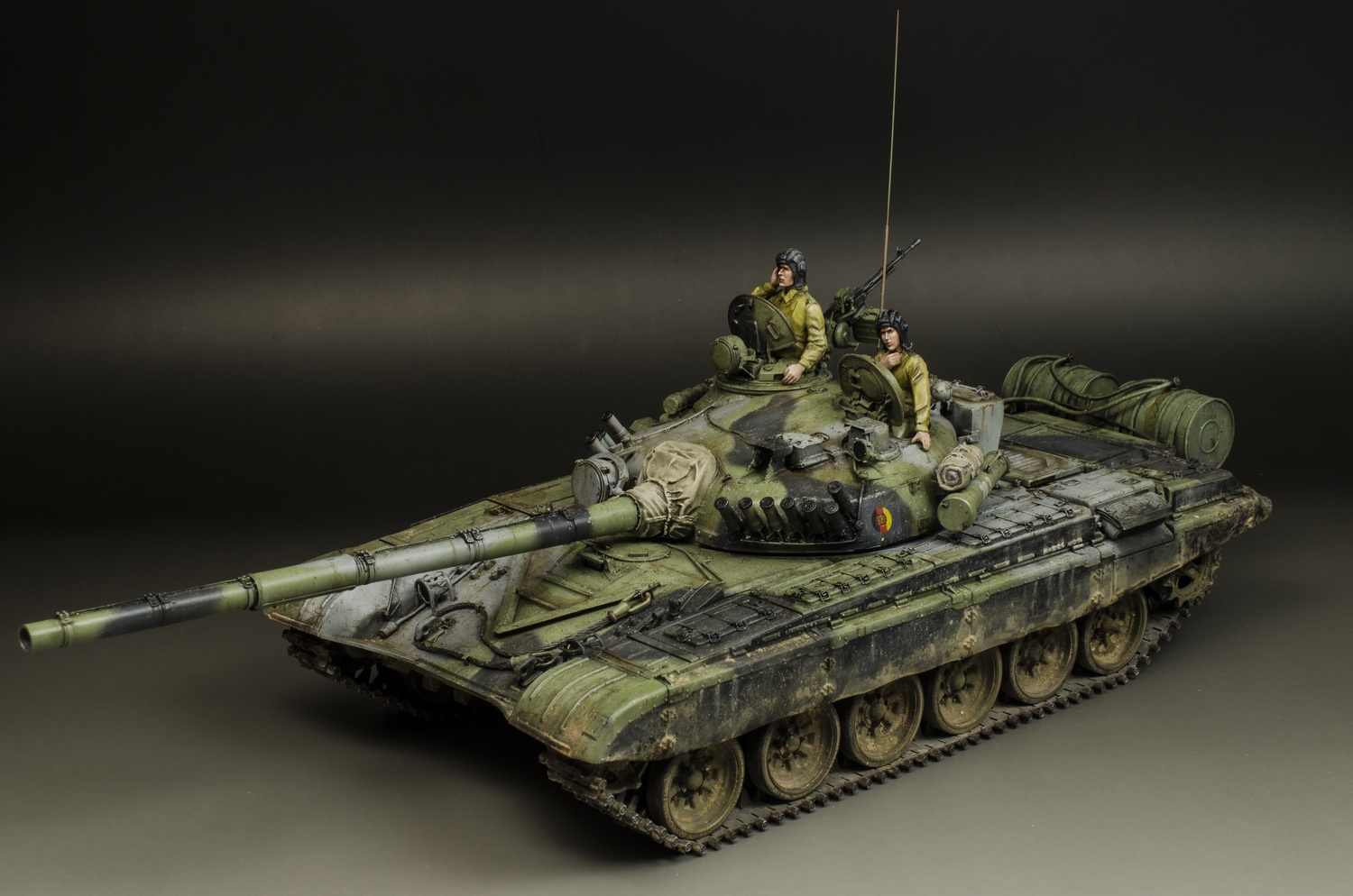 最后的东德男儿铁骑—t72m1(kpz72)主战坦克