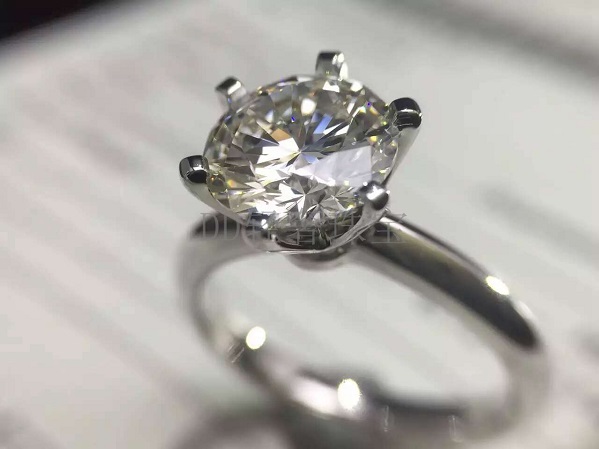 什么叫定制钻戒 564d0954cd1c9e7f95ac376f9889d0a35ec878f3.jpg