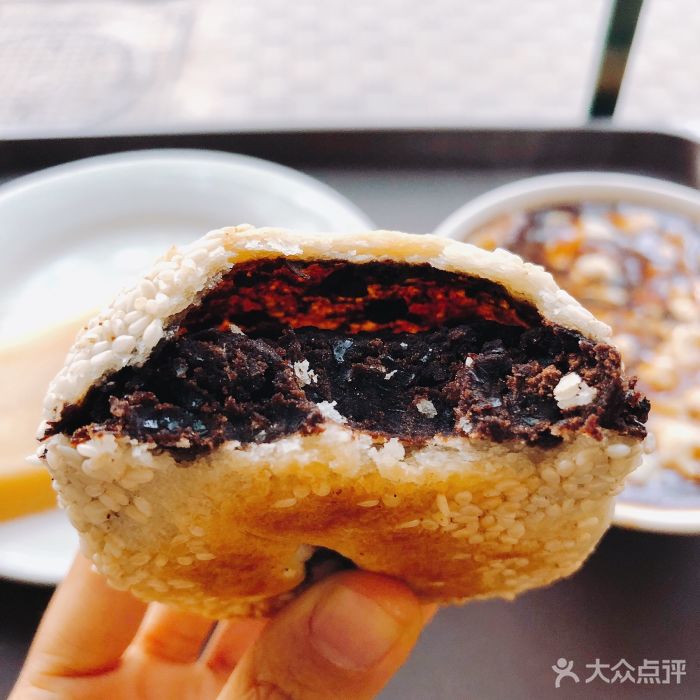 白魁老号饭庄和护国寺齐名的小吃店