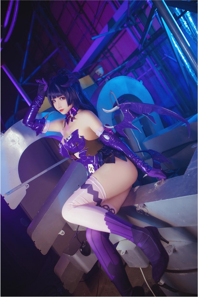 小姐姐cosplay. 崩坏三 魅魔芽衣