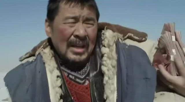 "谁把别人当傻子他就是最大的傻子."