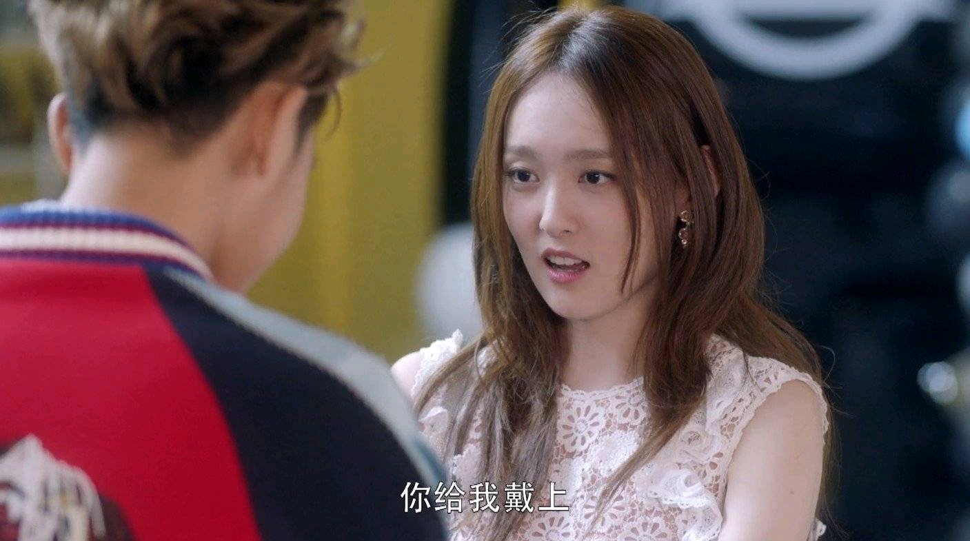由黄子韬吴倩主演的《夜空中最有感的星》闪亮爱奇艺手机缓存的电视剧图片