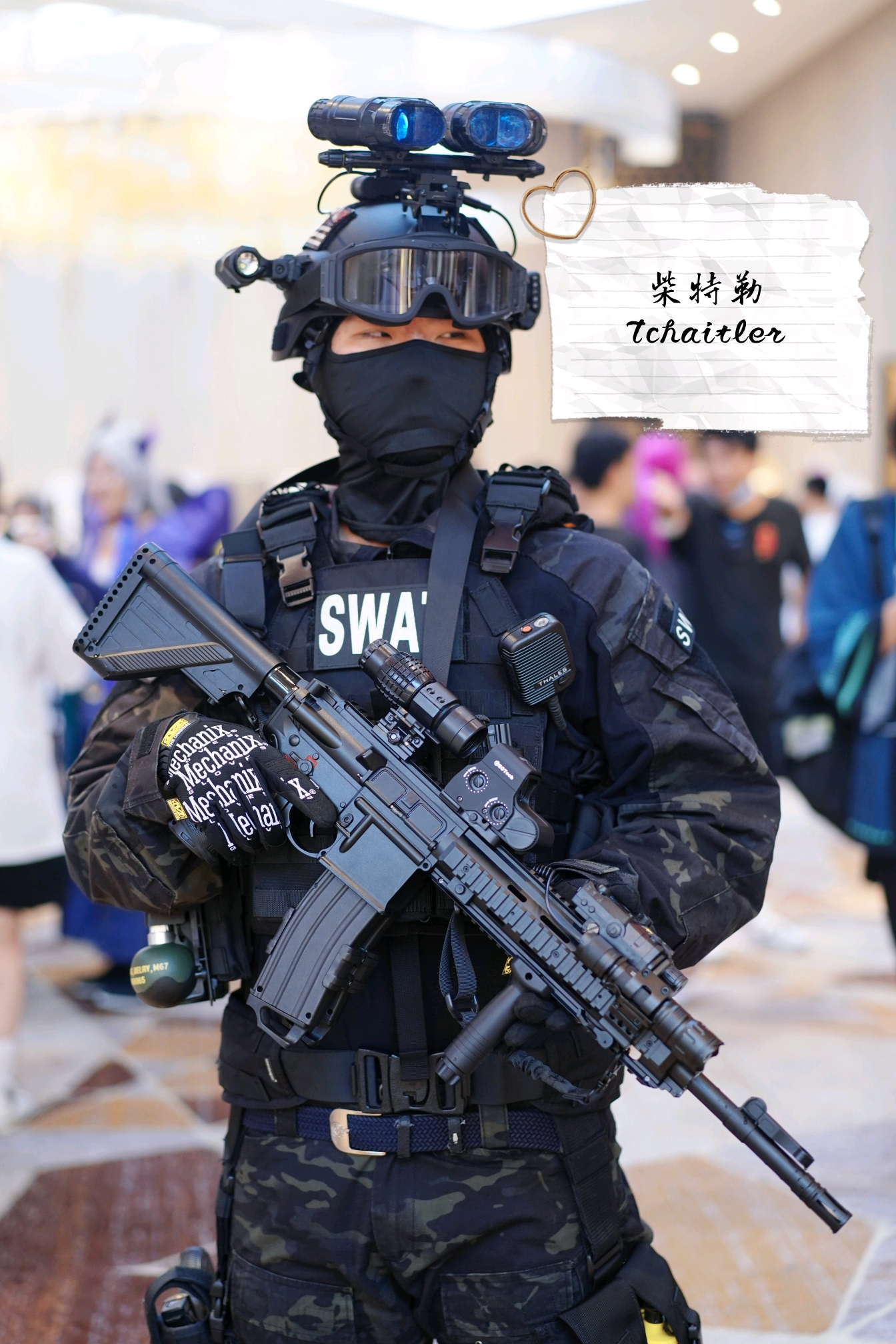 本人的"special weapons and tactics"特殊武器与战术小队造型发展