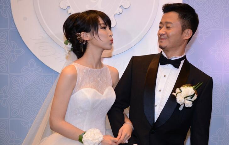 妻子谢楠曾被下病危通知书?吴京无奈去签字,差4个月成高龄产妇