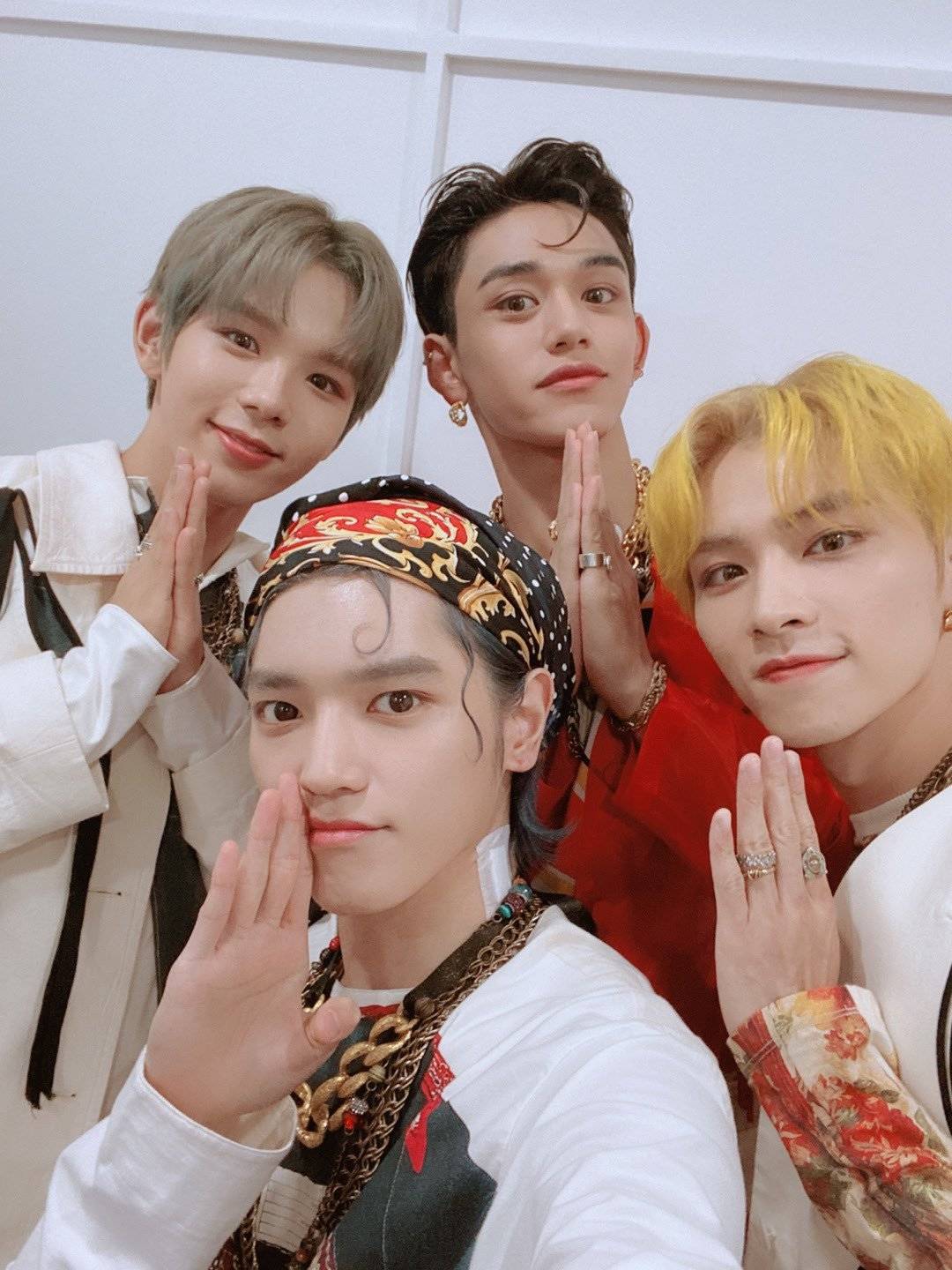 nct2020回归团体照之make a wish