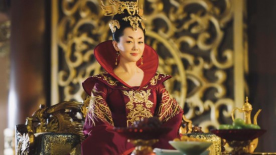 夫妻成婚后合作的第一部电视剧,剧中全是反派,丈夫出演她舅舅!