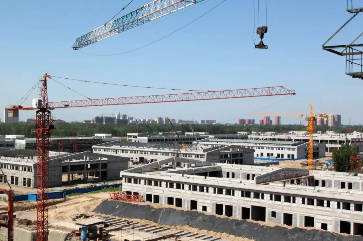 专业团队 优质服务 我们公司拥有江西省房屋建筑工程施工二级资质