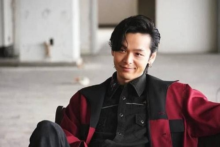 01《v故事那天所读的故事》中的由利匡平(横滨流星饰)横滨流星,1996电视连续剧楚乔传全集图片