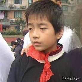 随笔和大家分享一个从小话痨有梗爱好peace的rap男孩张颜齐吧