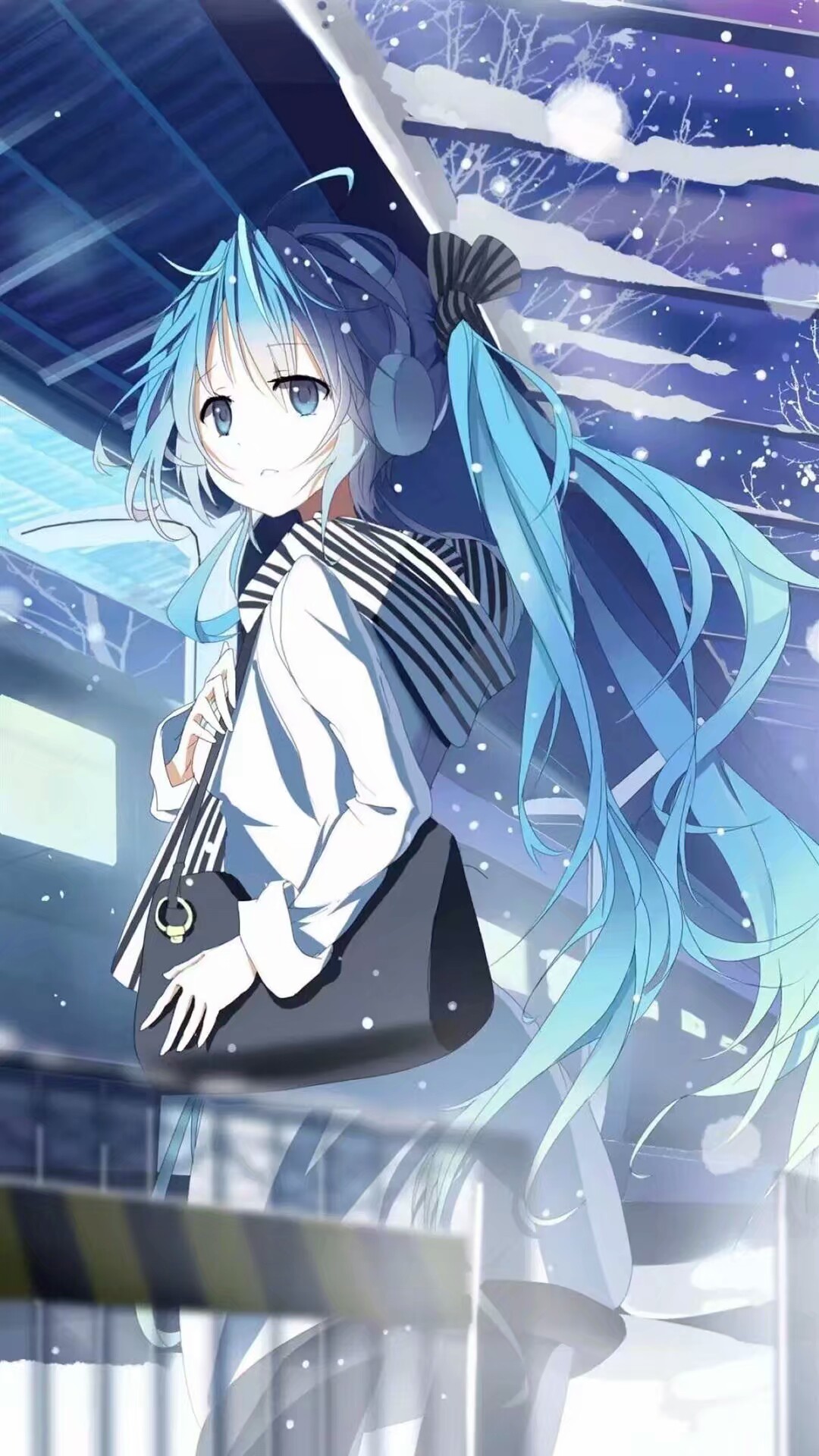 初音未来(初音ミク),华人世界通常简称为"初音",是指crypton